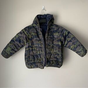 Hanna Anderson Little Boys
Reversible Down puffer jacket 120
Camo/Navy